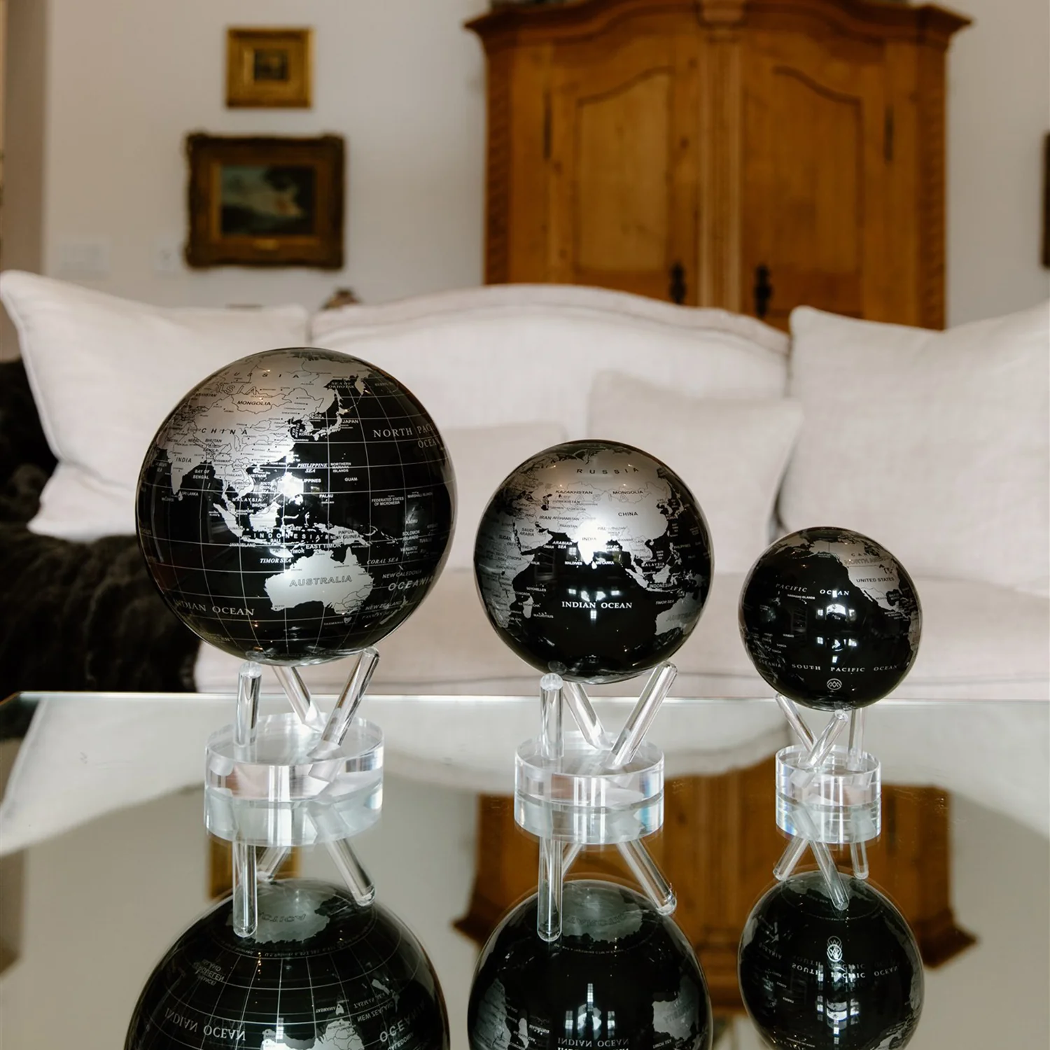 Jet Black & Silver Globe - Image 6