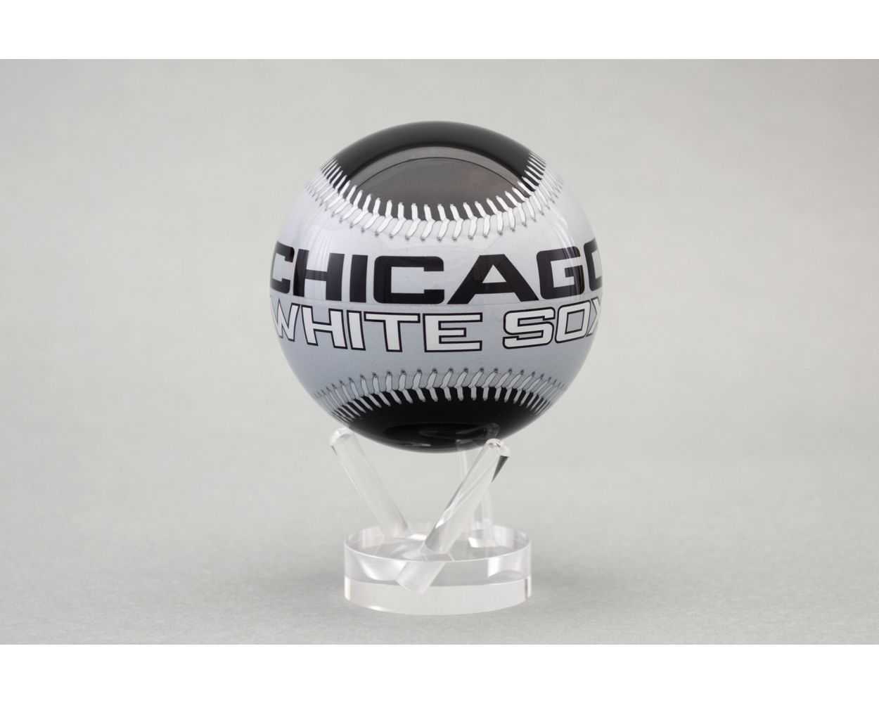 MLB® White Sox™ MOVA Globe - Image 2