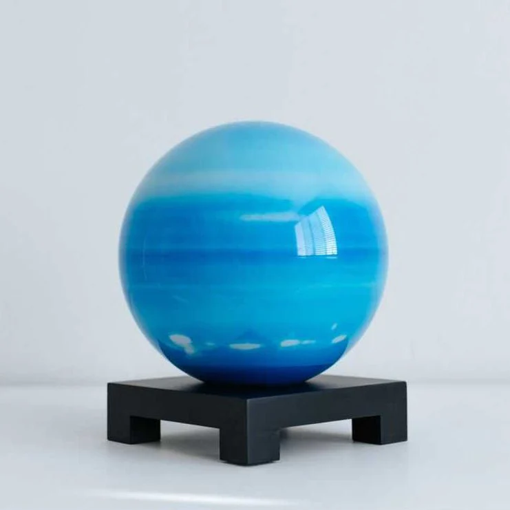 Uranus Globe - Image 14